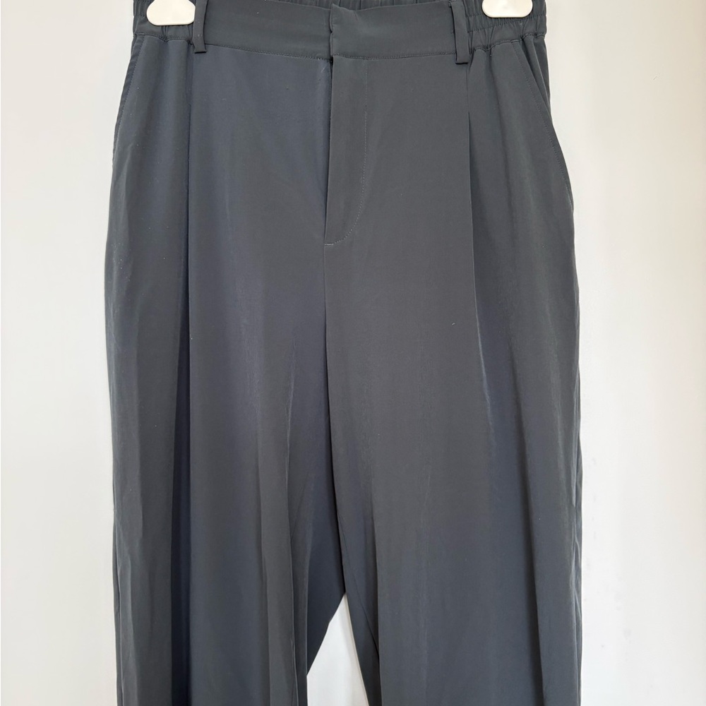 ALO Yoga Women's pursuit Wide-Leg Trousers